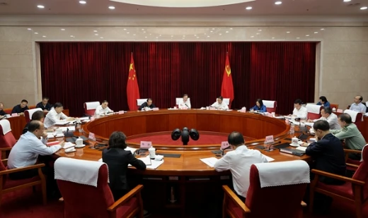 省委常委會(huì)省委深改委會(huì)議學(xué)習(xí)貫徹習(xí)近平總書記重要講話重要指示精神強(qiáng)調(diào) 結(jié)合主題教育推動(dòng)改革工作走深走實(shí)推進(jìn)解難題促發(fā)展惠民生取得新成效